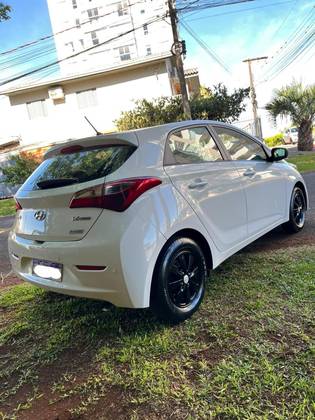 HYUNDAI HB20 1.6 COMFORT PLUS 16V FLEX 4P AUTOMÁTICO